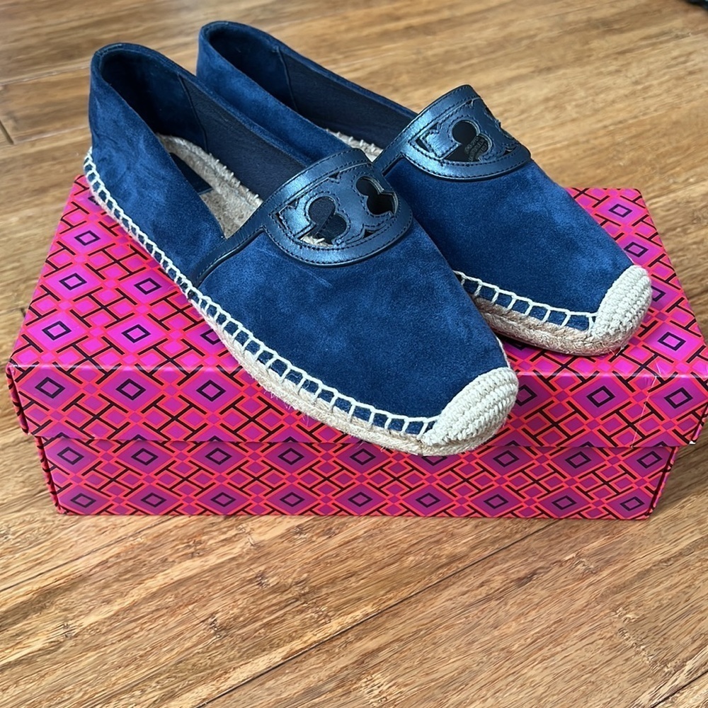 NEW TORY BURCH SIDNEY ESPADRILLE Navy Sz 8